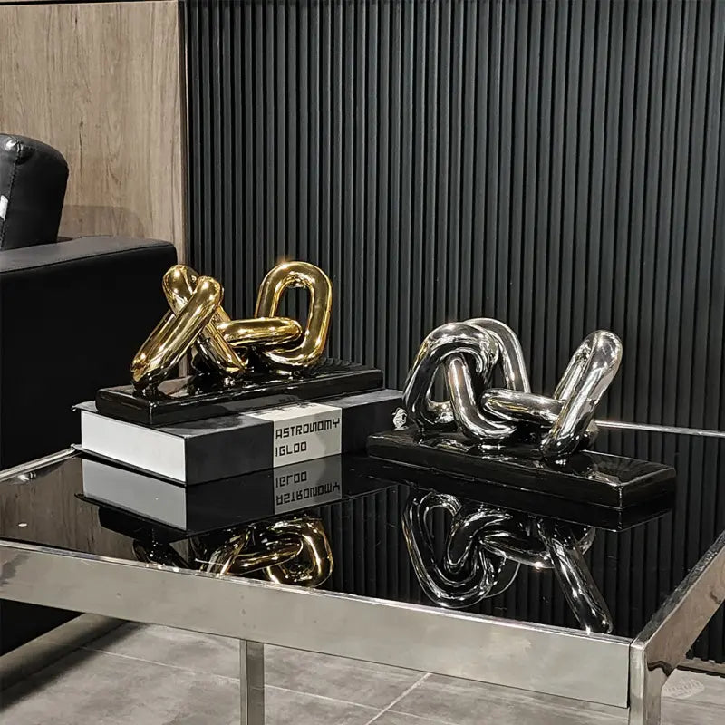 The Gilded Link Centerpiece