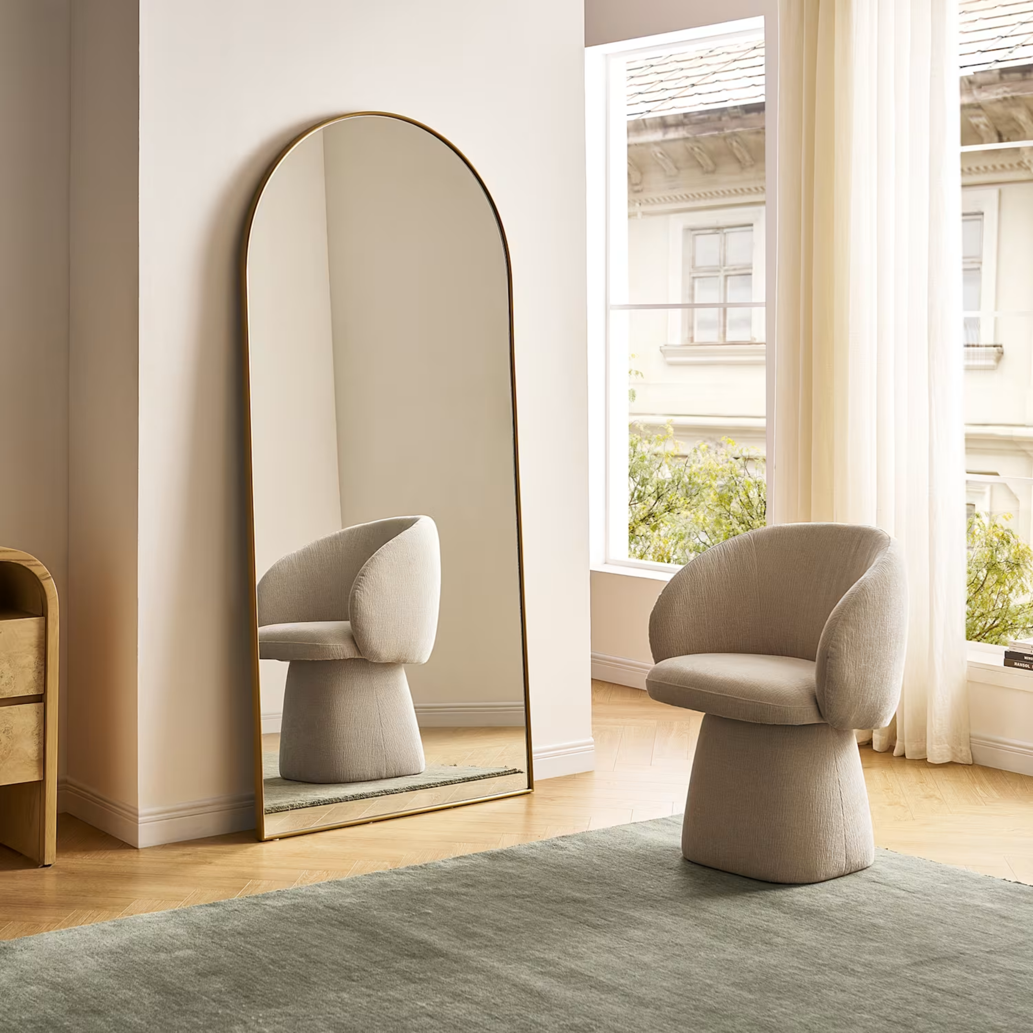The Aura Arch Mirror