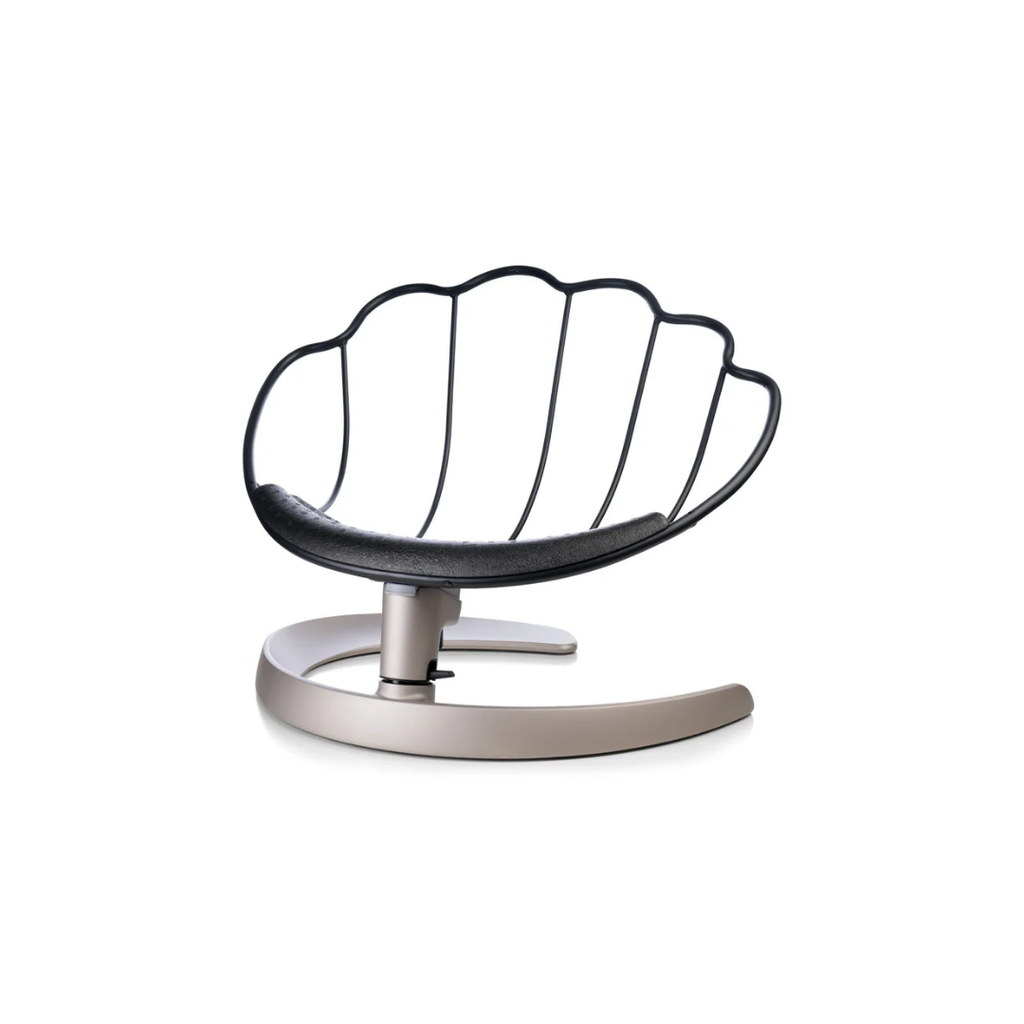 The Clamshell Swivel Lounger